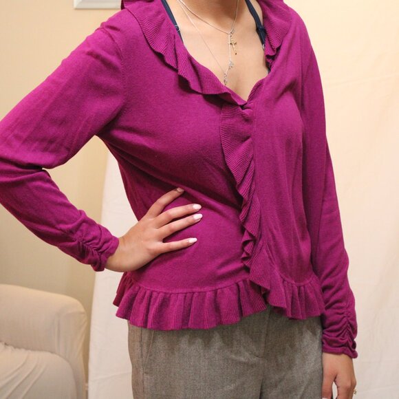 WOMEN'S RUFFLE SWEATER - Picture 10 of 12